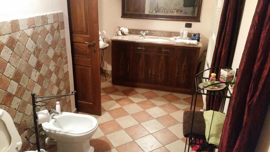 Villa Laura B&B Fossano Habitación foto